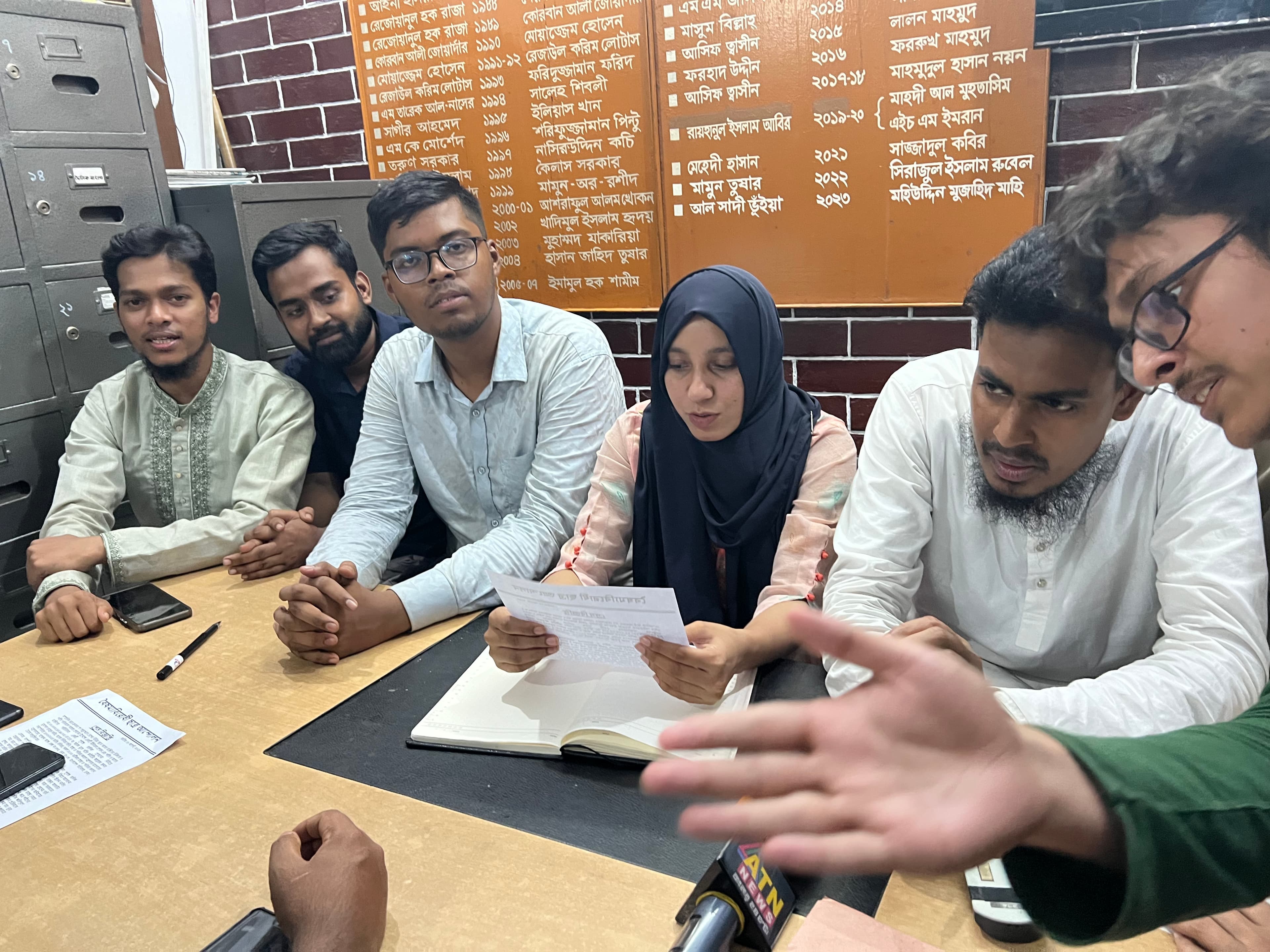 স্বাস্থ্য বিষয়ক কেন্দ্রীয় উপকমিটির সদস্য।